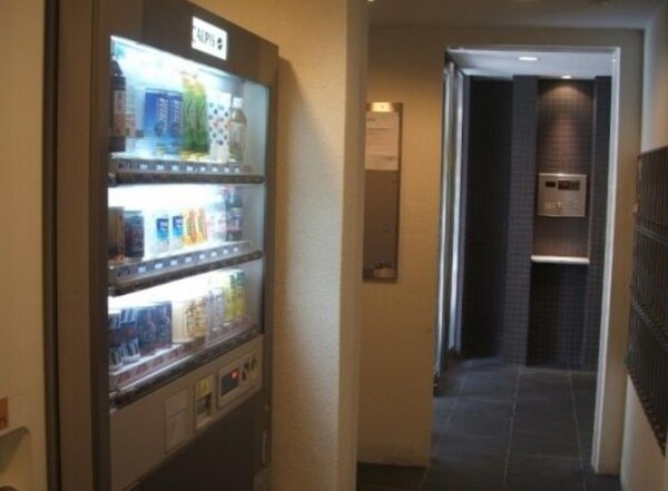 設備(外観自動販売機)