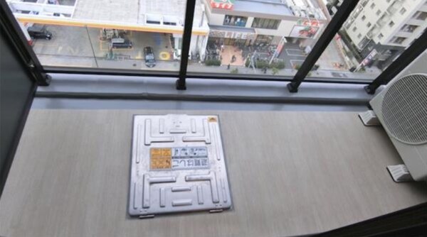 バルコニー