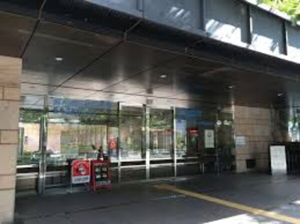 その他(港区役所　麻布区民センター[950m])