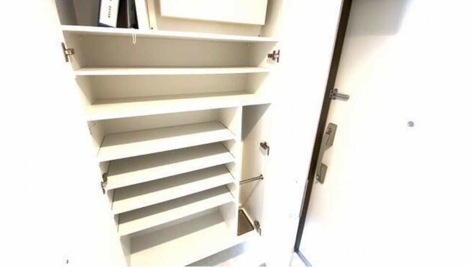 物件内観写真11　(収納)