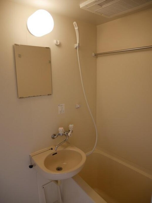 バス／シャワールーム等
