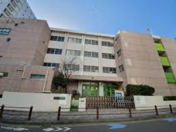 その他(港区立東町小学校[700m])