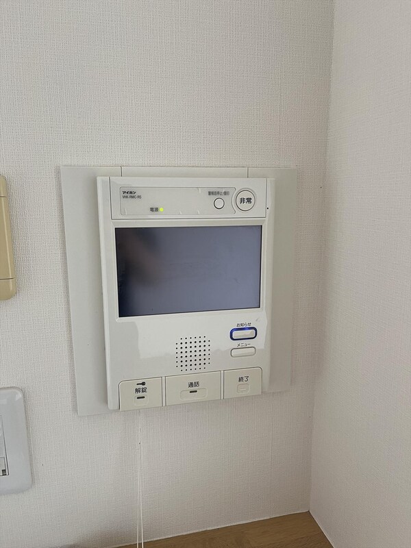 設備(モニタ付インターホン)