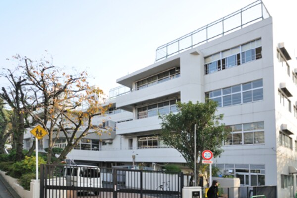 その他(港区立笄小学校[450m])