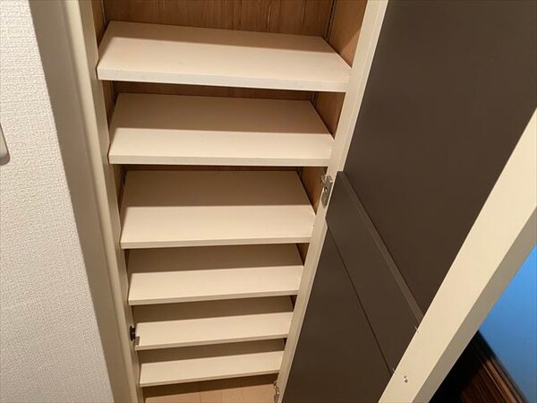 収納