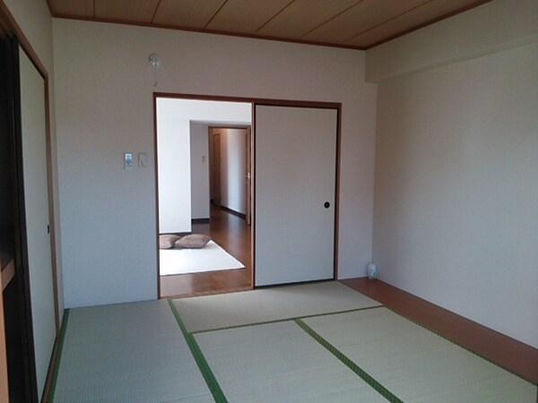 寝室