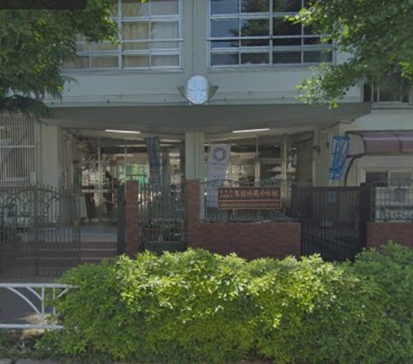 その他(区立原宿外苑中学校[210m])