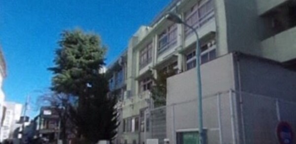 その他(渋谷区立神宮前小学校[1000m])