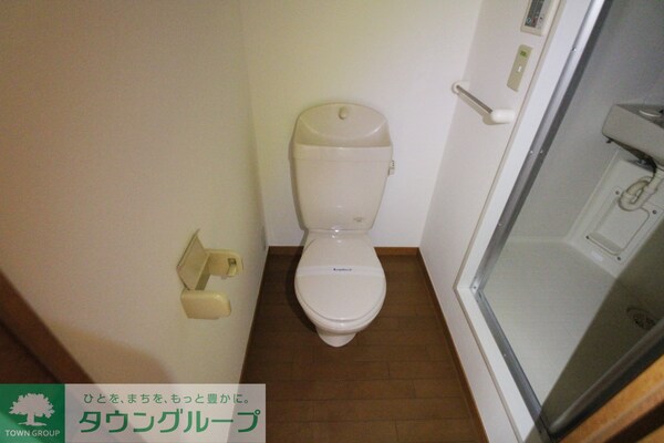 トイレ(同シリーズ)