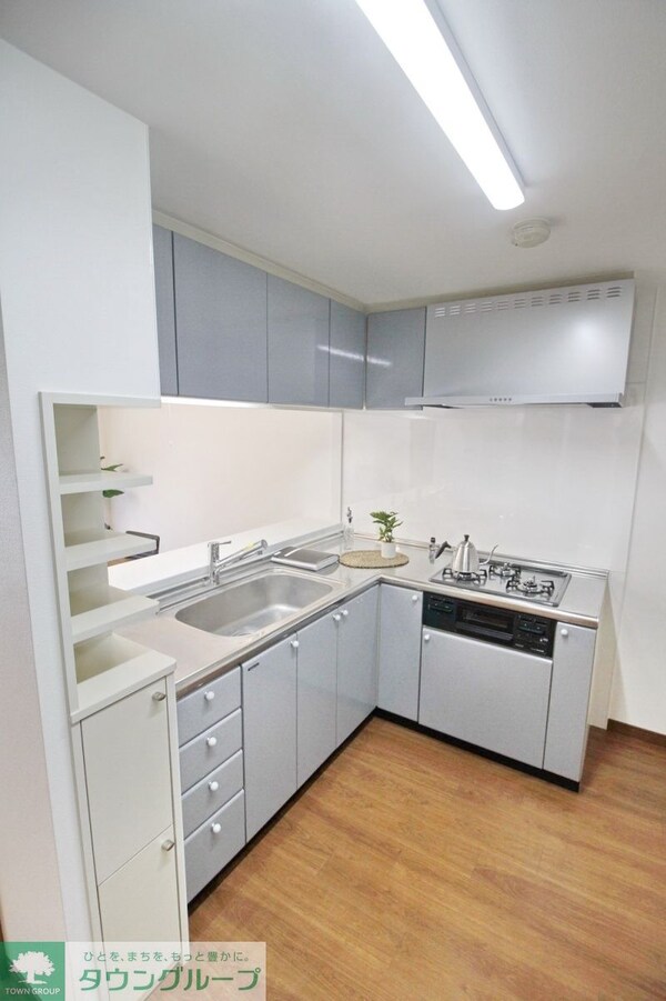 キッチン(同タイプの別部屋参考写真です！)