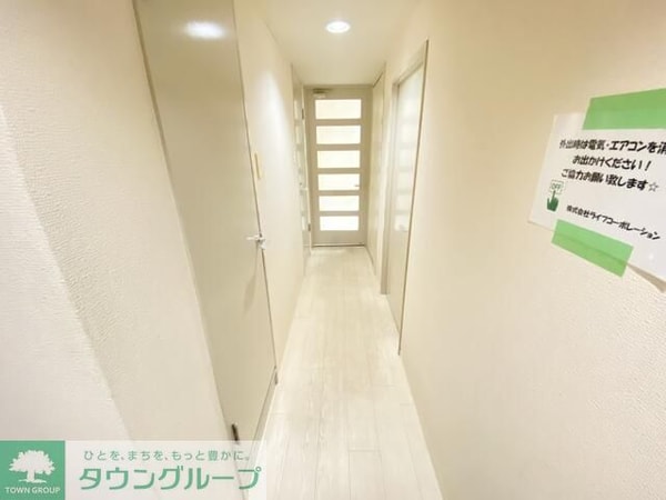 玄関(モデルルーム画像（家具家電等は付属いたしません）)