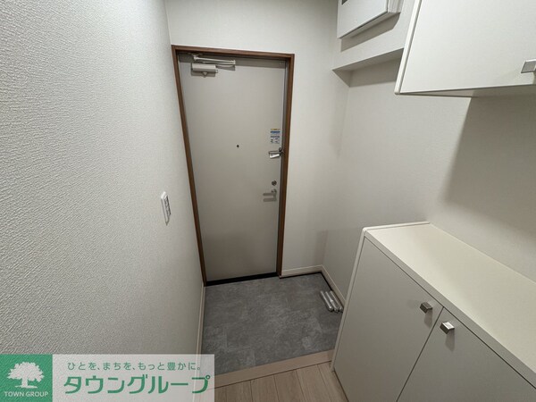 玄関(洗面)