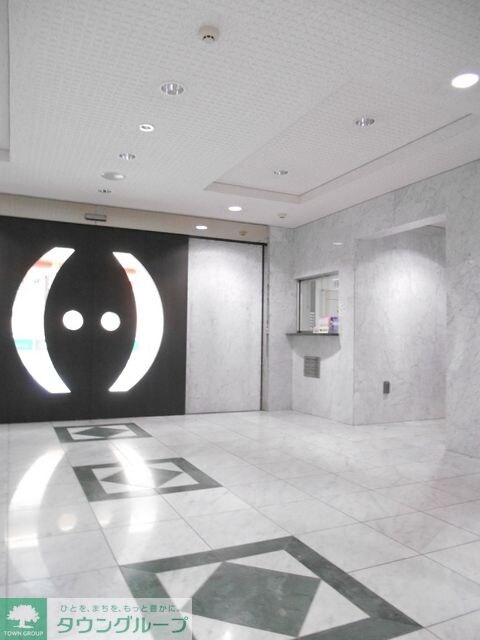 物件内観写真3　(ロビー)