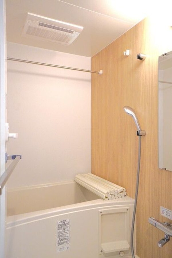 バス／シャワールーム等(※写真は同タイプ住戸です。)