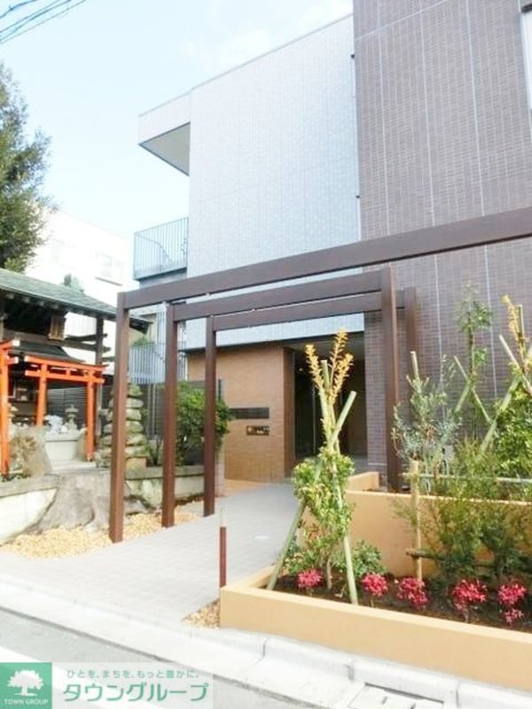 エントランス(内見の予約先はタウンハウジング池袋東口店になります★★)