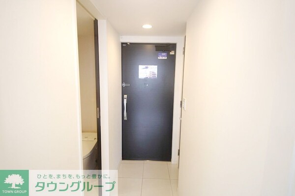 玄関(※同間取り別部屋)
