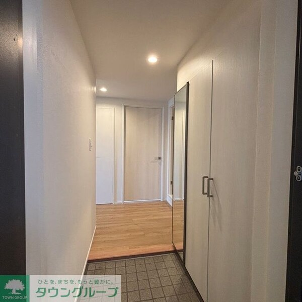 玄関(※写真は同タイプ住戸です。)