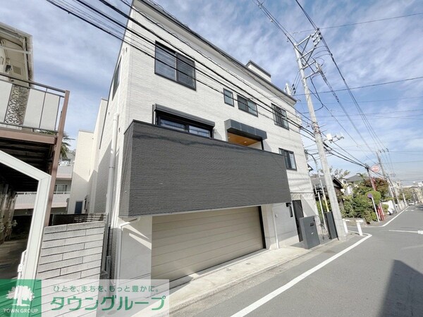 外観(2017年築の綺麗な戸建て)