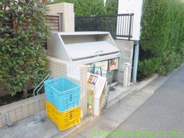 共有部分(敷地内ゴミ置場)