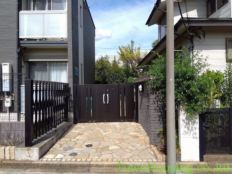 物件内観写真13　(オートロックゲート)