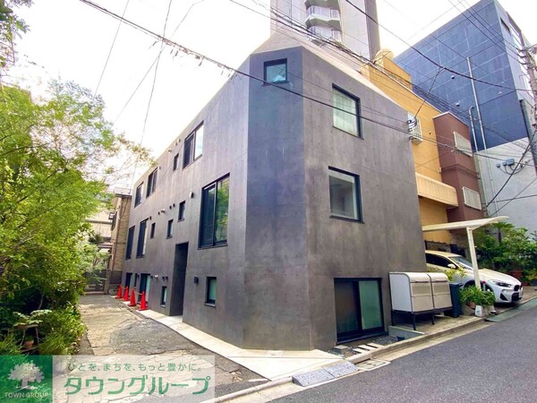 外観(お洒落な青山でお洒落な新生活！SOHO大歓迎★)