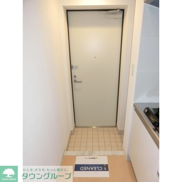玄関(同タイプ・別部屋画像)
