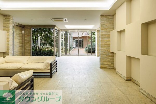 エントランス(エントランス)