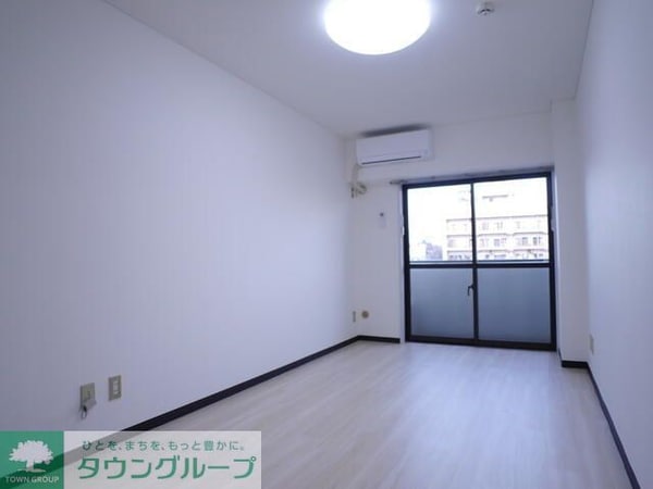 リビング・居室(【初期費用分割・クレカ対応】一都三県のお部屋探しは2025…)