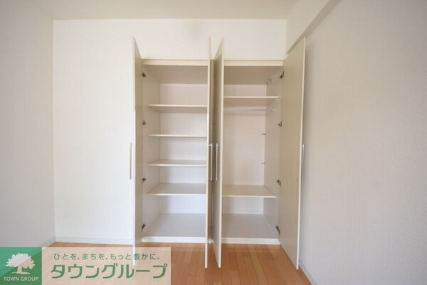 収納(お問合せは(株)タウンハウジング東京へ)