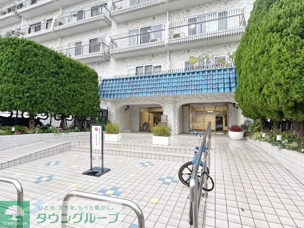 エントランス(部屋探しは株式会社　タウンハウジング　までお気軽にお問合せ…)