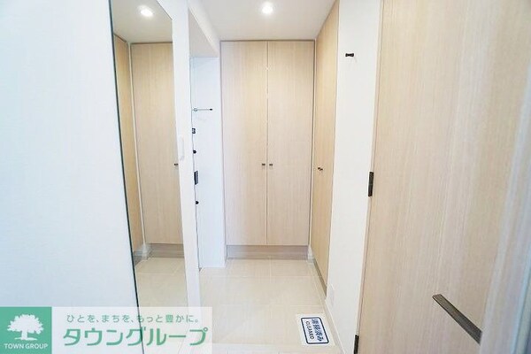 玄関(お部屋探しは株式会社　タウンハウジング　までお気軽にお問合…)