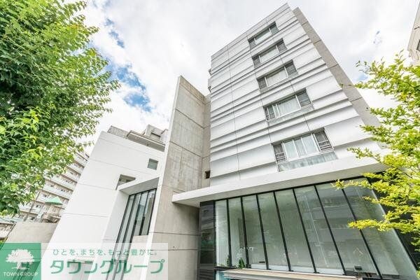 駐車場(★不動前の人気デザイナーズマンション★ペット飼育可★タウン…)
