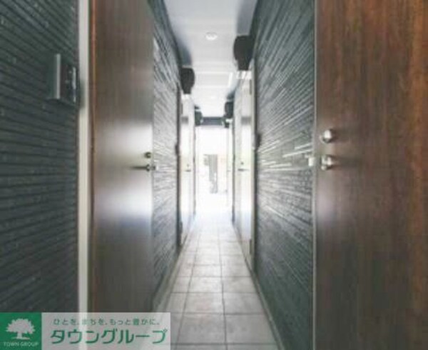 エントランス(部屋探しは株式会社　タウンハウジング　までお気軽にお問合せ…)