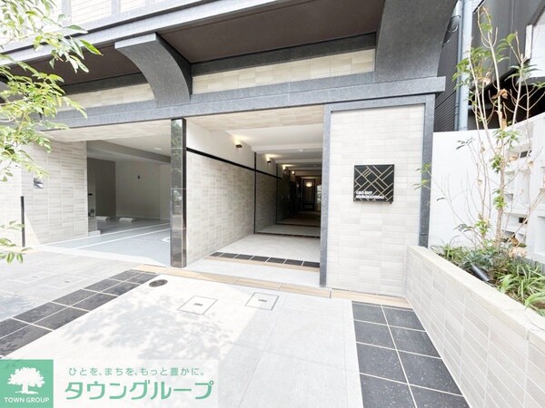 エントランス(部屋探しは株式会社　タウンハウジング　までお気軽にお問合せ…)