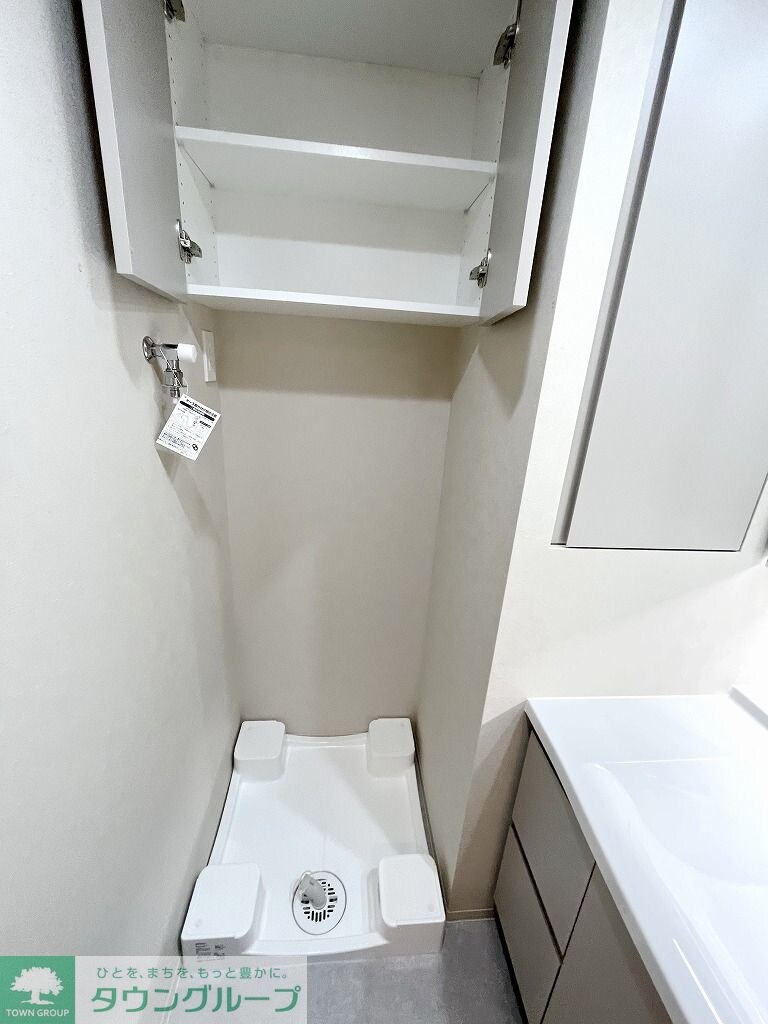 物件内観写真7　(洗濯機置き場)