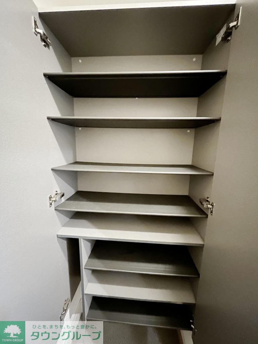 物件内観写真11　(靴箱)