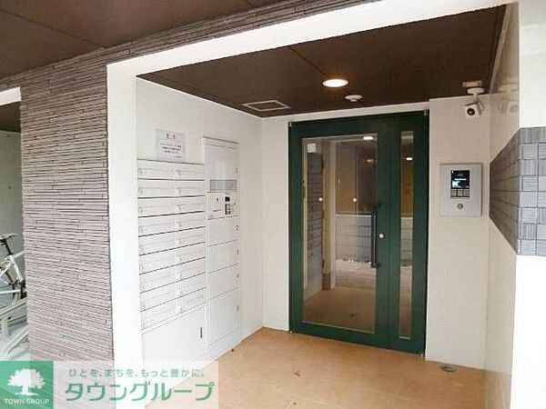 エントランス(部屋探しは株式会社　タウンハウジング　までお気軽にお問合せ…)