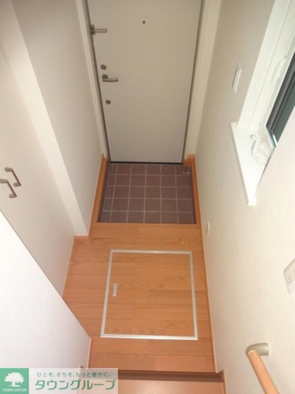玄関(お部屋探しは株式会社　タウンハウジング　までお気軽にお問合…)