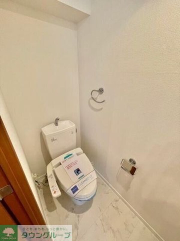 トイレ(お部屋探しは株式会社　タウンハウジング　までお気軽にお問合…)