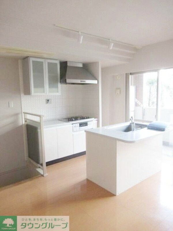 キッチン(お部屋探しは株式会社　タウンハウジング　までお気軽にお問合…)
