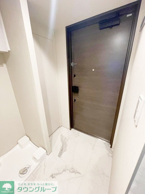 玄関(お部屋探しは株式会社　タウンハウジング　までお気軽にお問合…)