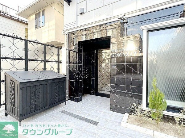 エントランス(部屋探しは株式会社　タウンハウジング　までお気軽にお問合せ…)