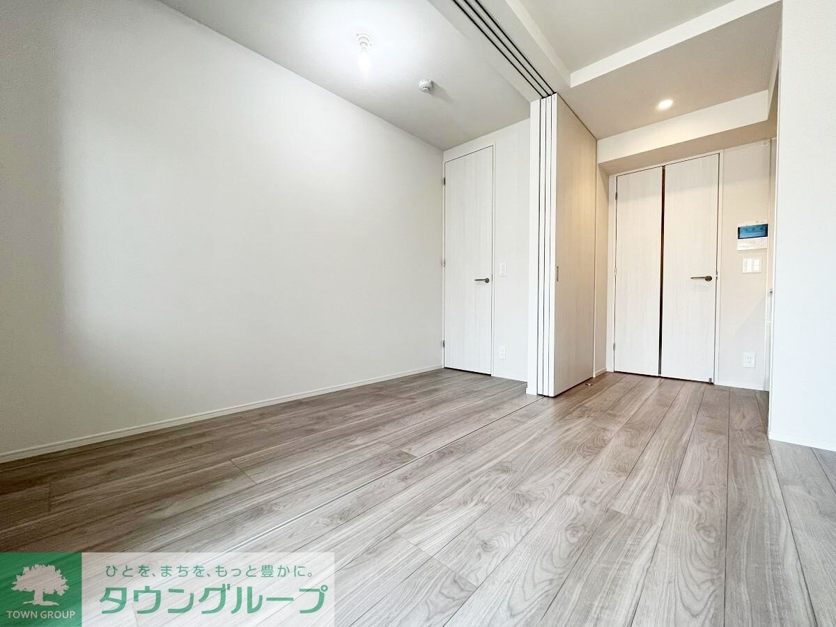 物件内観写真3　(リビング/居室)