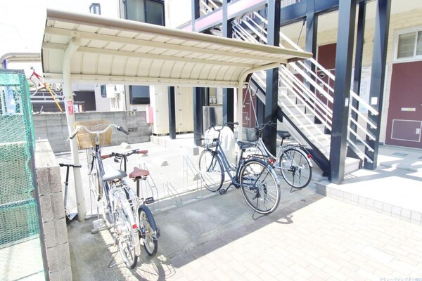 共有部分(自転車置き場)