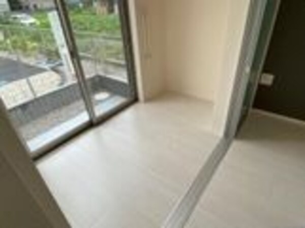 リビング・居室(反転参考写真)