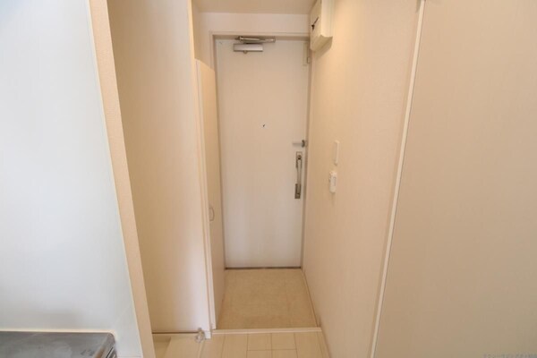 玄関(※同施工会社参考写真)