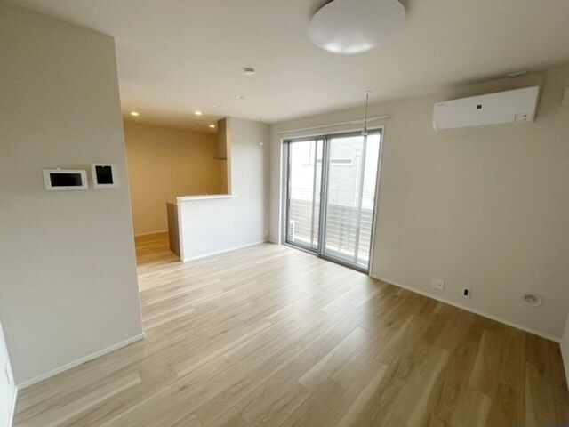 物件内観写真28　(リビング/居室)