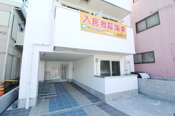 エントランス(エントランス)