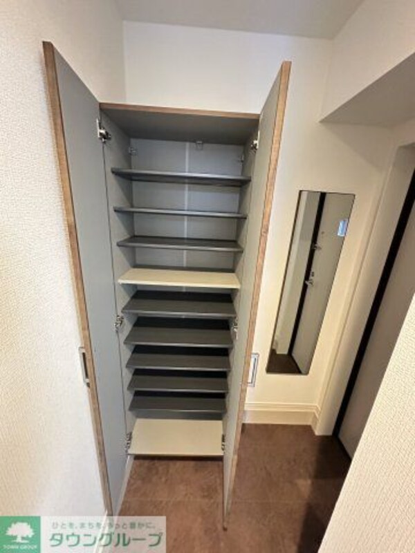 玄関(同施工タイプ)