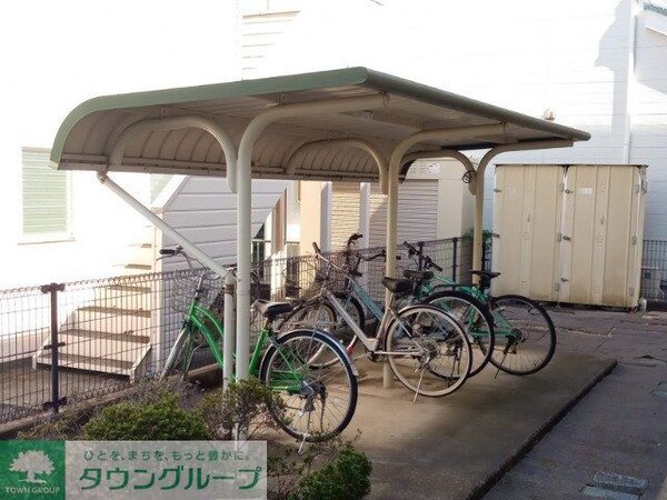 玄関(駐輪場)